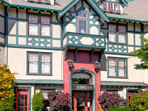 Abigail's Hotel