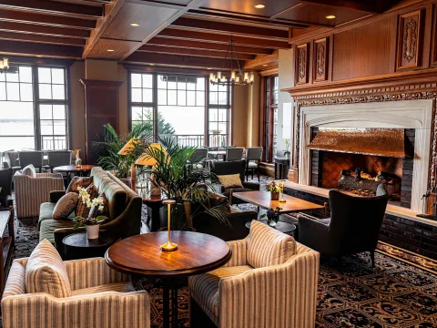 Oak Bay Beach Hotel