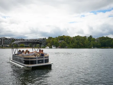 Entourage sur-le-Lac