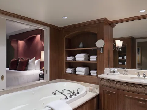 Wedgewood Hotel & Spa - Relais & Chateaux