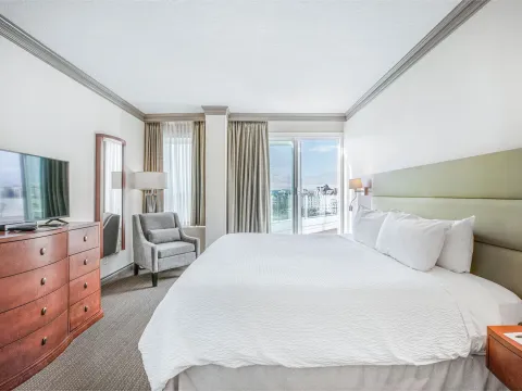 Victoria Regent Waterfront Hotel & Suites