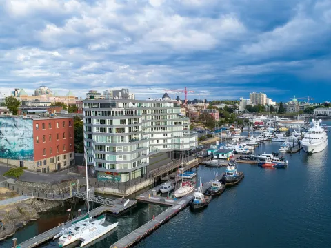 Victoria Regent Waterfront Hotel & Suites
