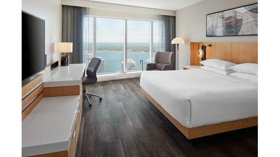 Best Hotels in Downtown Toronto