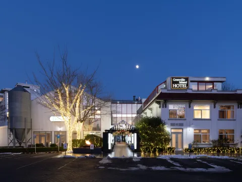 Granville Island Hotel