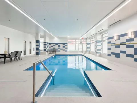 Hampton Inn & Suites By Hilton Quebec City /Saint-Romuald